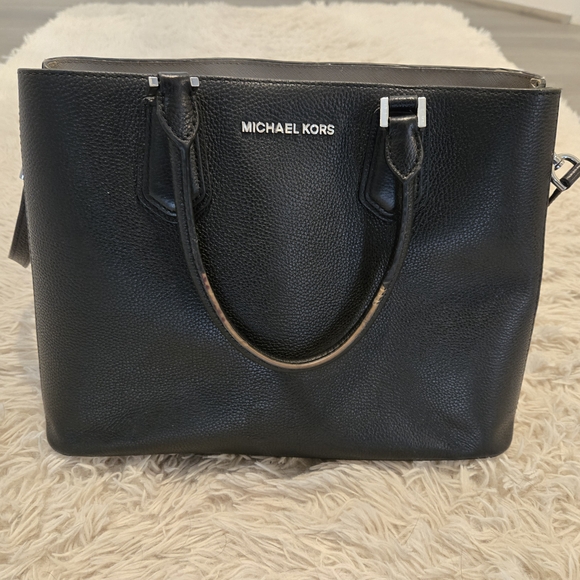 Michael Kors Black Leather Tote Bag - Picture 1 of 3
